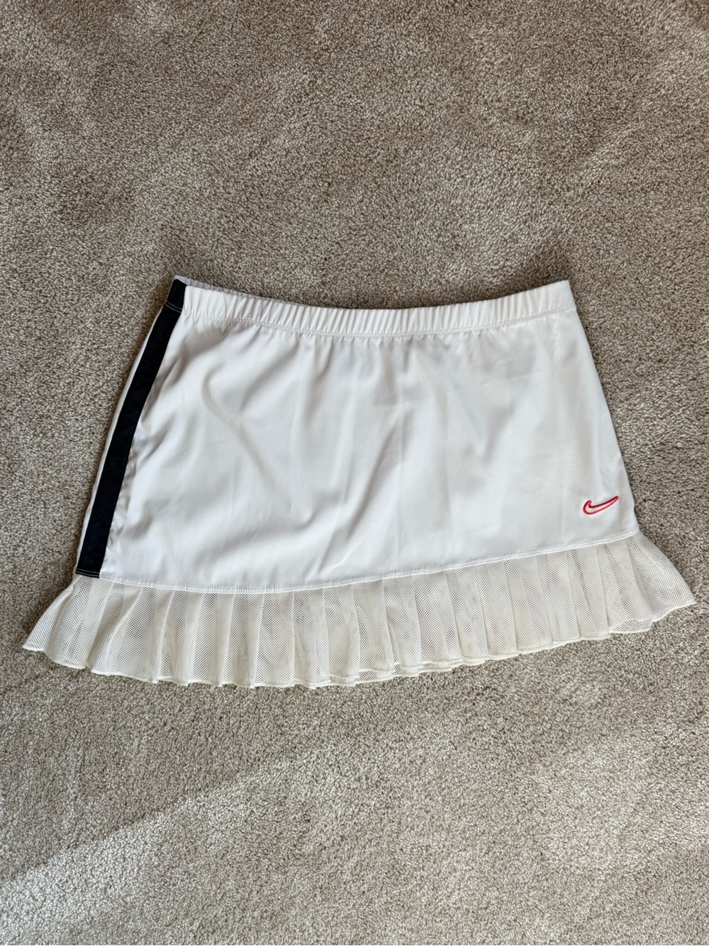 VTG Nike Y2K White Asymmetrical Ruffled Mesh Trim Tennis Skirt Size Small